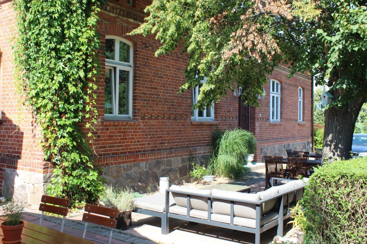 Hotel Sankt Georg Neubrandenburg Ngoại thất bức ảnh