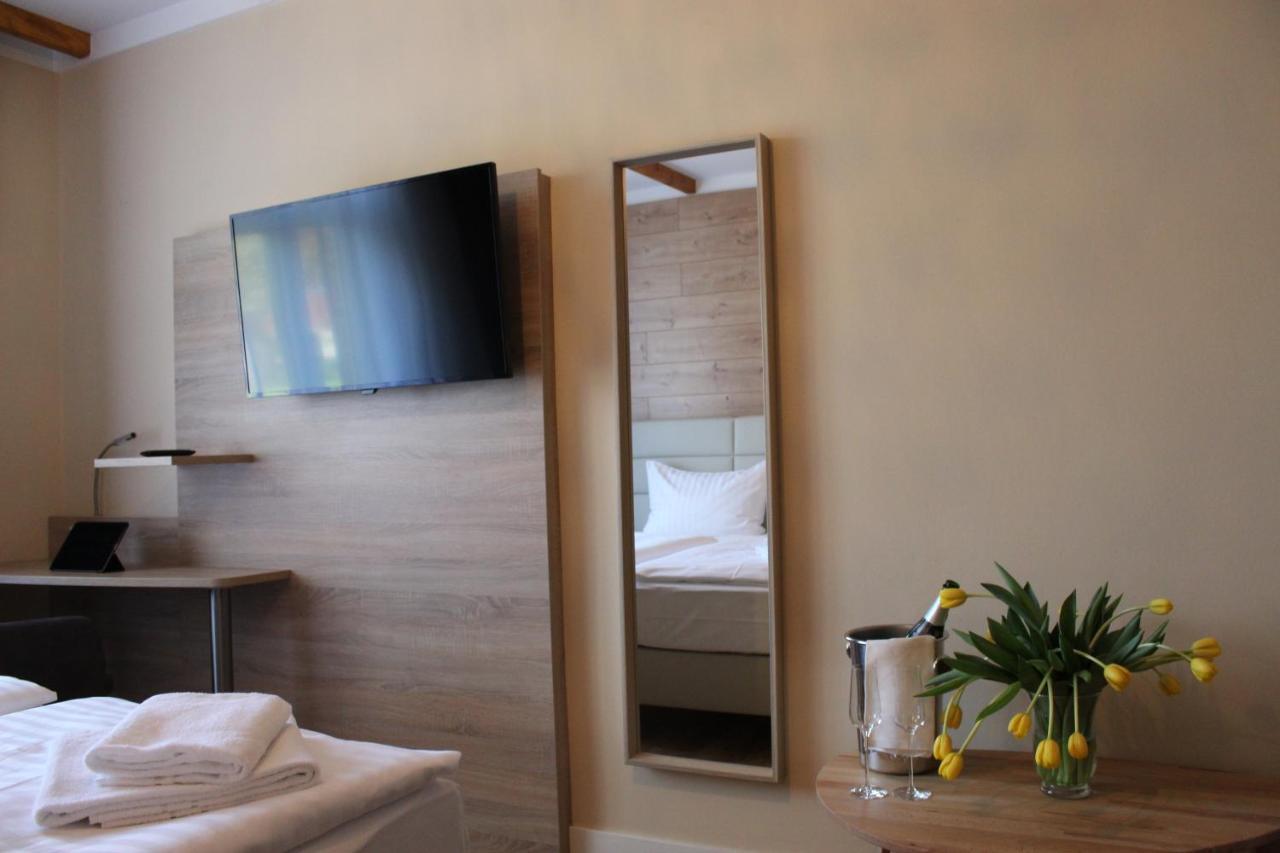Hotel Sankt Georg Neubrandenburg Ngoại thất bức ảnh