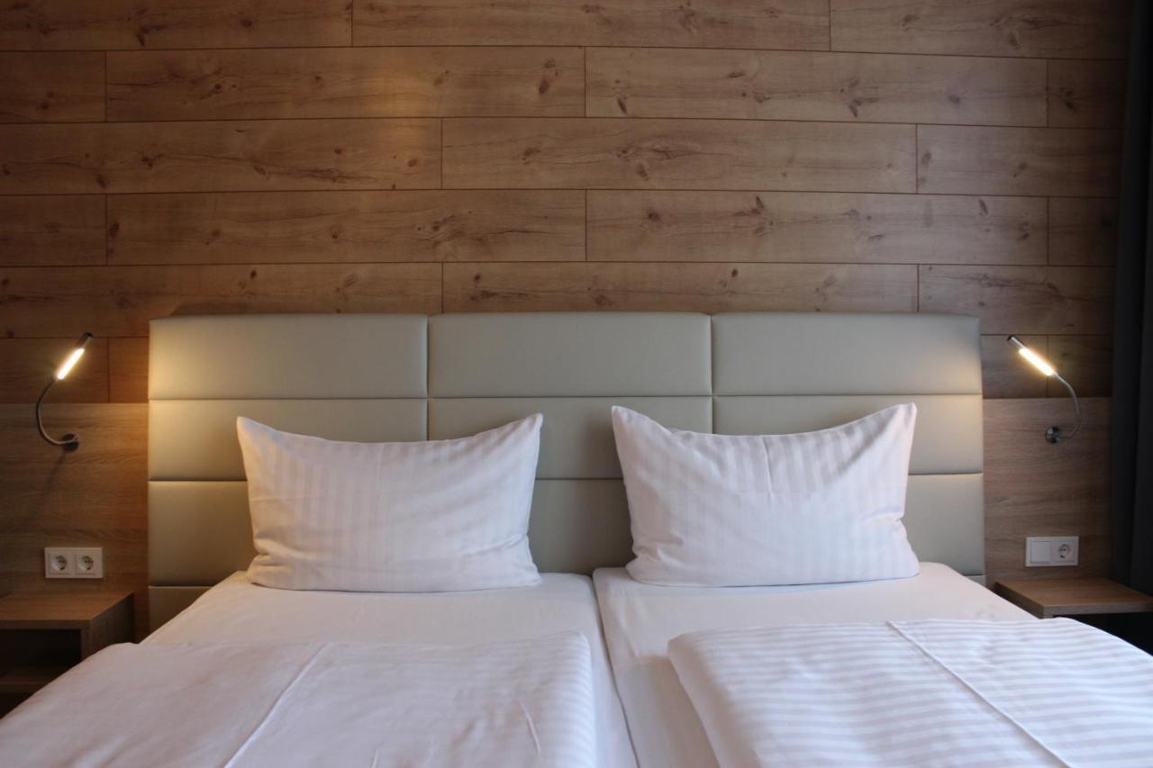 Hotel Sankt Georg Neubrandenburg Ngoại thất bức ảnh